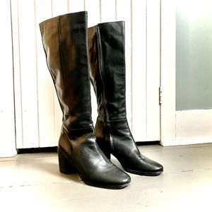 FRYE 9 Tall Black Heel Boots Leather